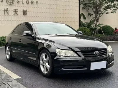 Toyota Reiz
