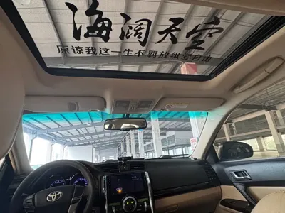 Toyota Reiz