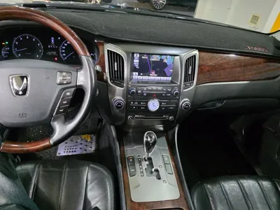 Hyundai Equus