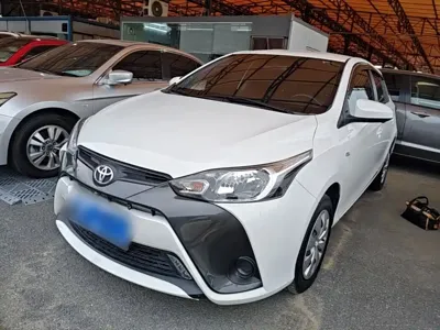 Toyota Yaris L