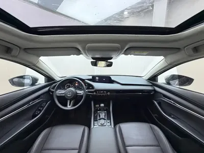 Mazda 3 Axela