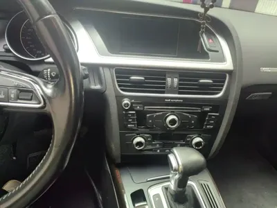 Audi A5 (Import)