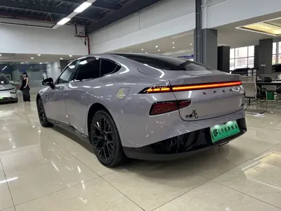 Xpeng P7