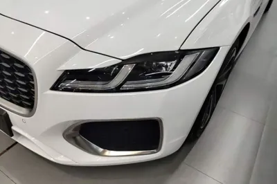 Jaguar XFL