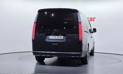 Hyundai Staria