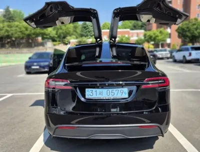 Tesla Model X