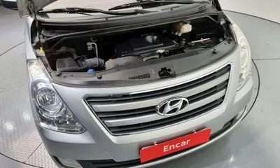 Hyundai Starex