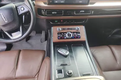 Lincoln Aviator
