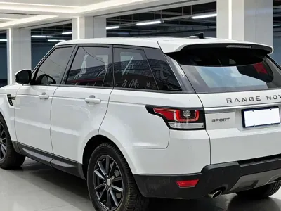 Land Rover Sport