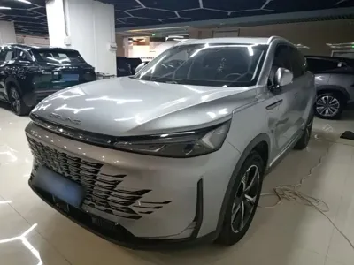 BAIC X7