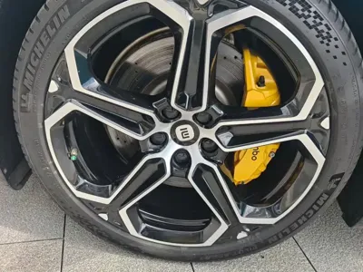 Xiaomi SU7