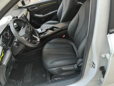 Roewe i5