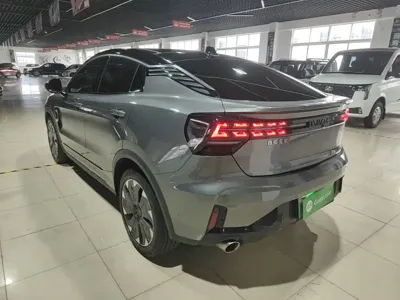 Lynk & Co 05 EM-P