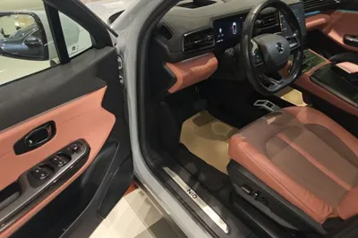 Nio EC6