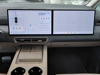 Li Auto Li MEGA