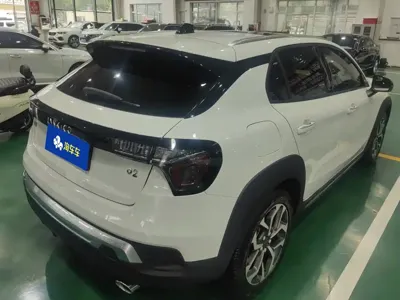 Lynk & Co 02