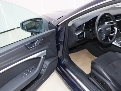 Audi A7L