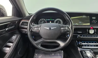 Genesis EQ900