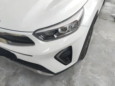 Kia kx1 Stonic