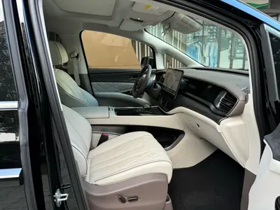 Denza Denza D9