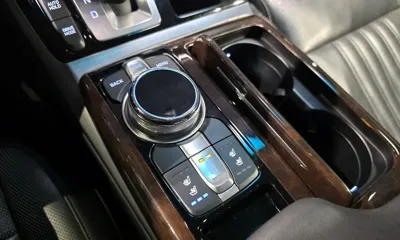 Genesis EQ900
