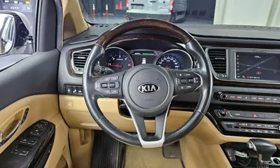 Kia Canival
