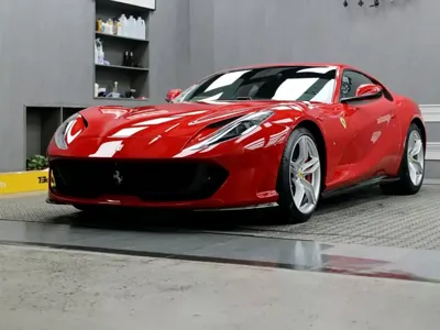 Ferrari 812