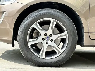 Volvo XC60 (Import)