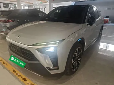 Nio ES8