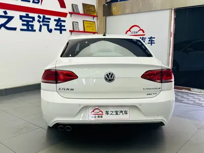 Volkswagen Lamando