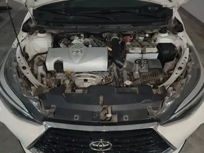 Toyota Yaris L