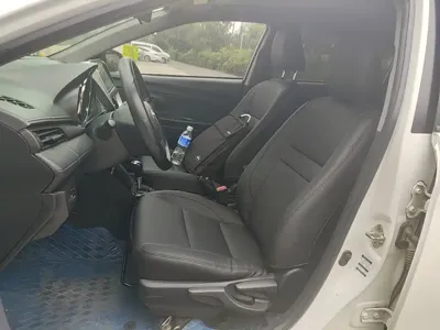 Toyota Yaris L