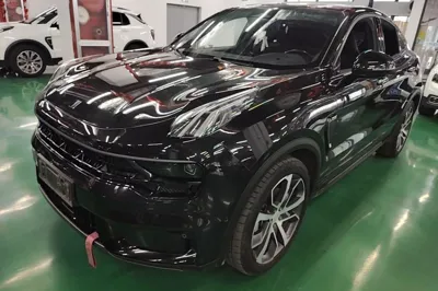 Lynk & Co 05