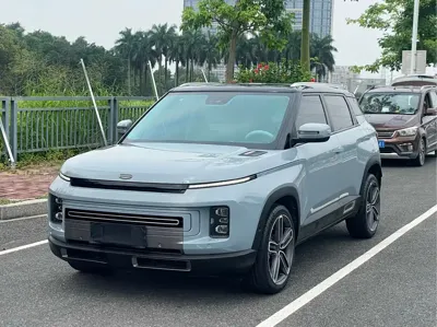 Geely ICON