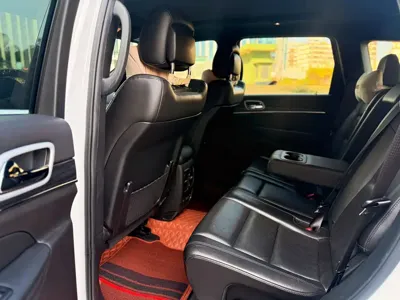 Jeep Grand Cherokee (Import)
