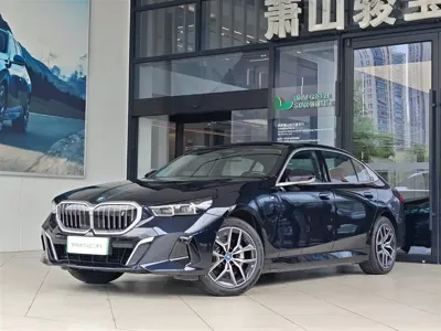 BMW i5