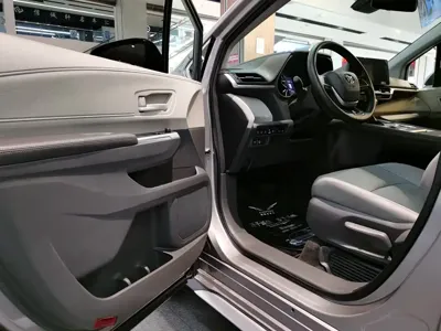 Toyota Granvia