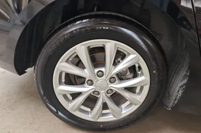 Roewe i5