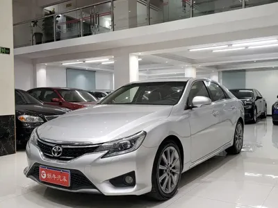 Toyota Reiz