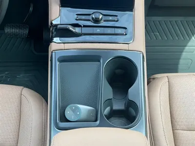 Nio ES8