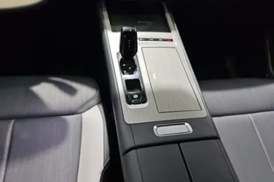 Geely Auto FX11