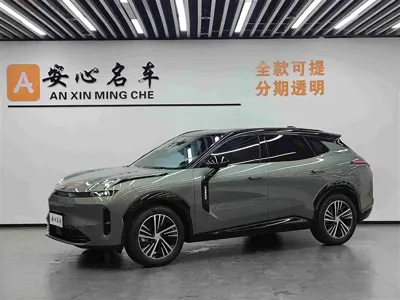 Lynk & Co 08 EM-P