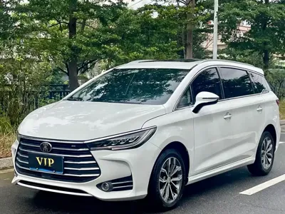 BYD MAX