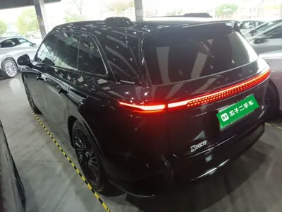 Xpeng G9