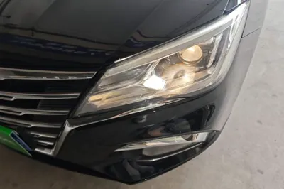Roewe i5