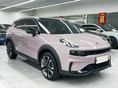 Lynk & Co 06