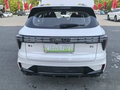 Lynk & Co 01