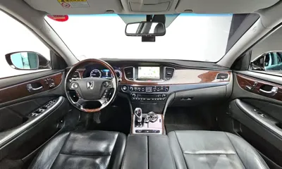 Hyundai Equus