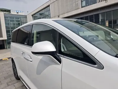 Denza Denza D9
