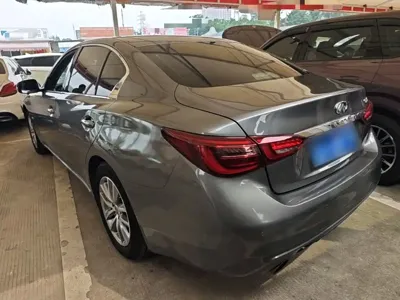 Infiniti Q50L